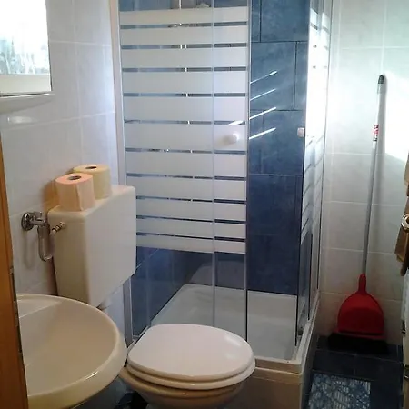 Guest house Apartma Sobe Tina